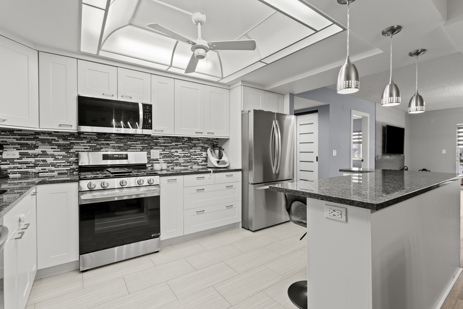 545 S River Road Unit: 307