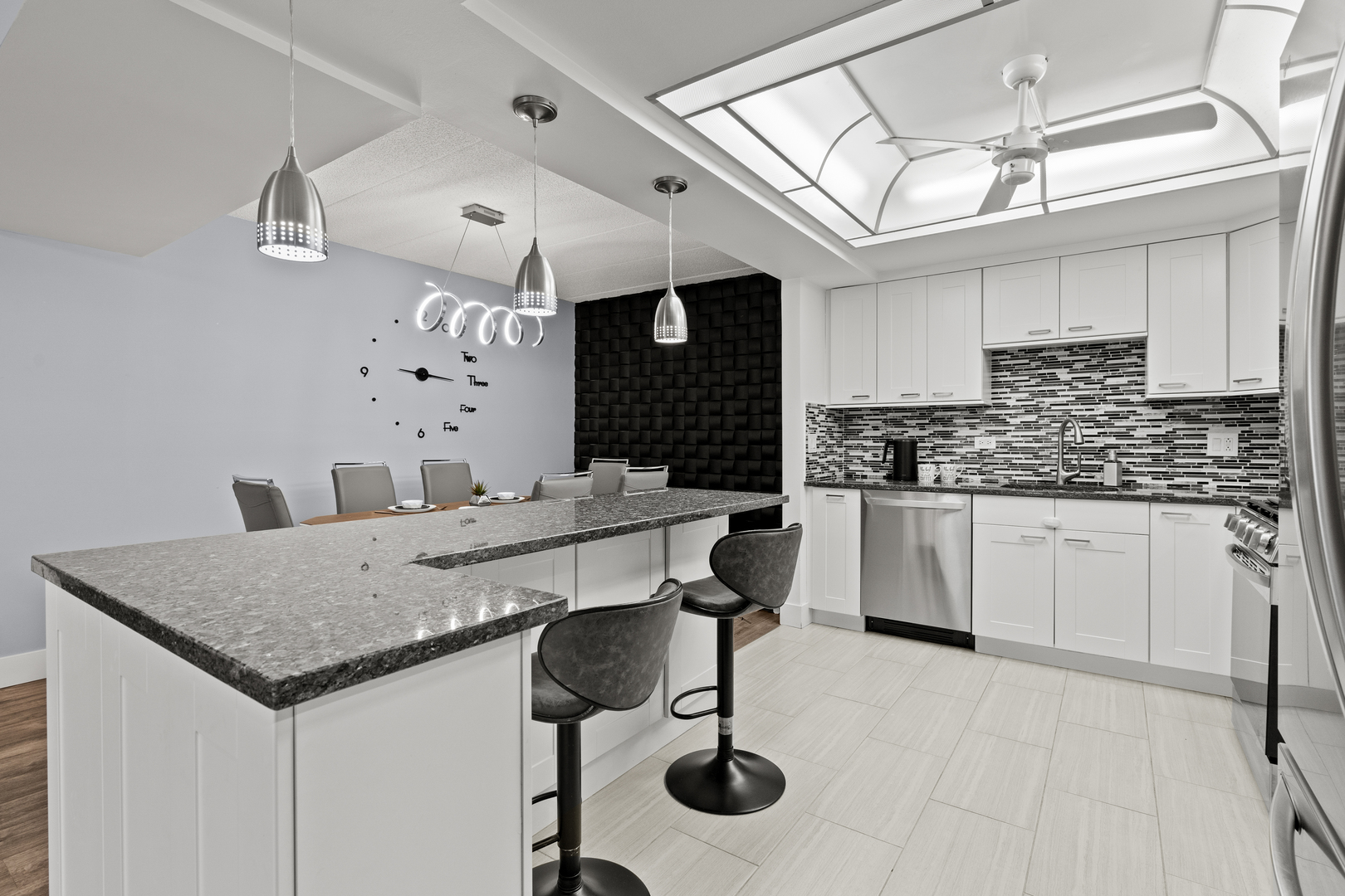 545 S River Road Unit: 307