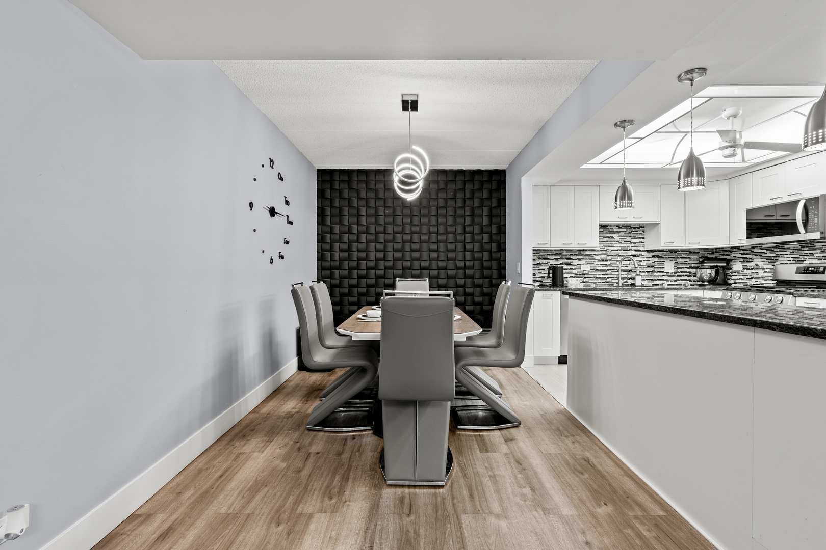 545 S River Road Unit: 307