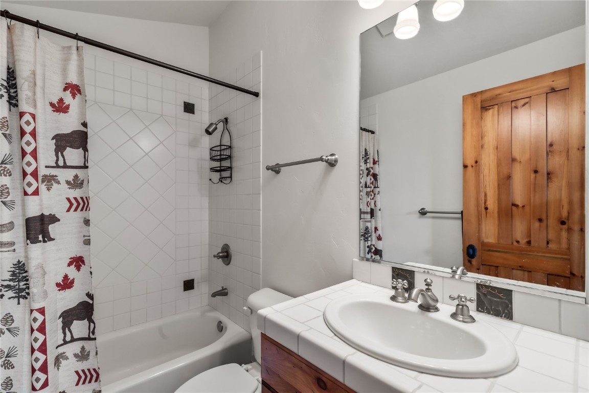 30435 Lakeshore TRAIL