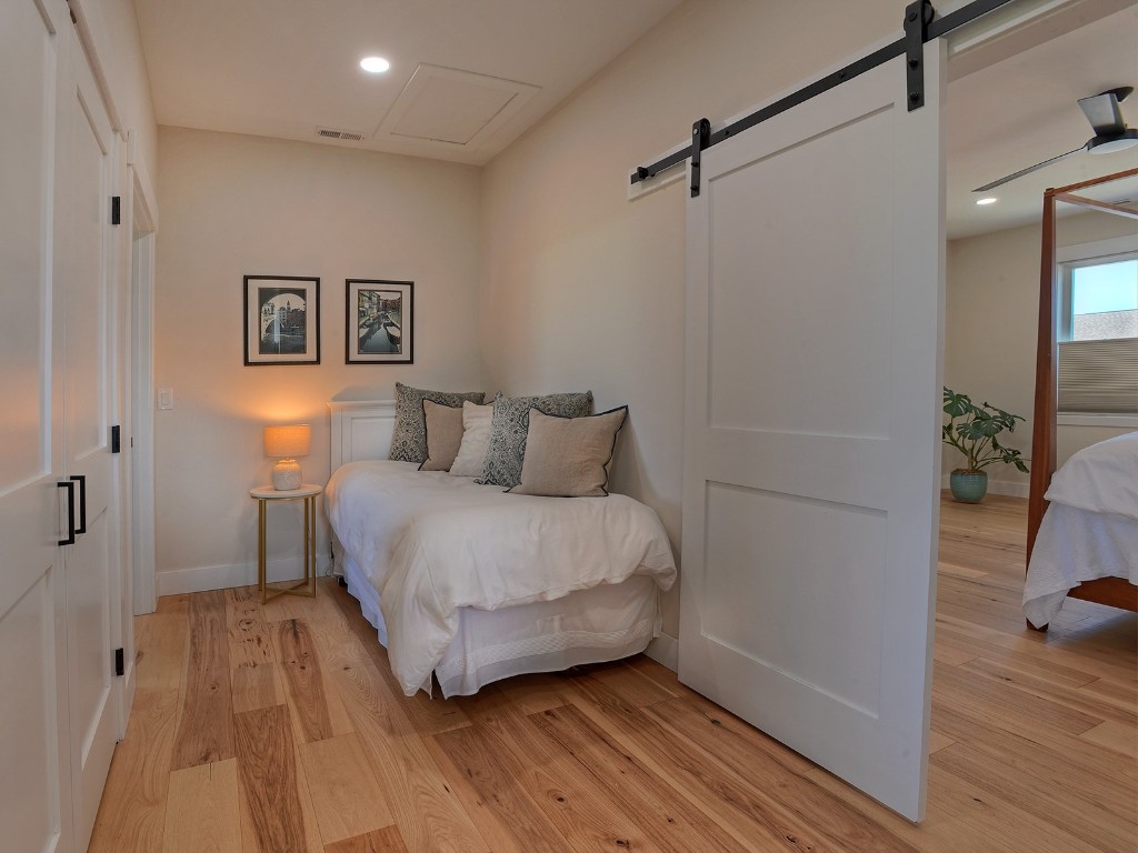 874 Dry Creek ROAD S