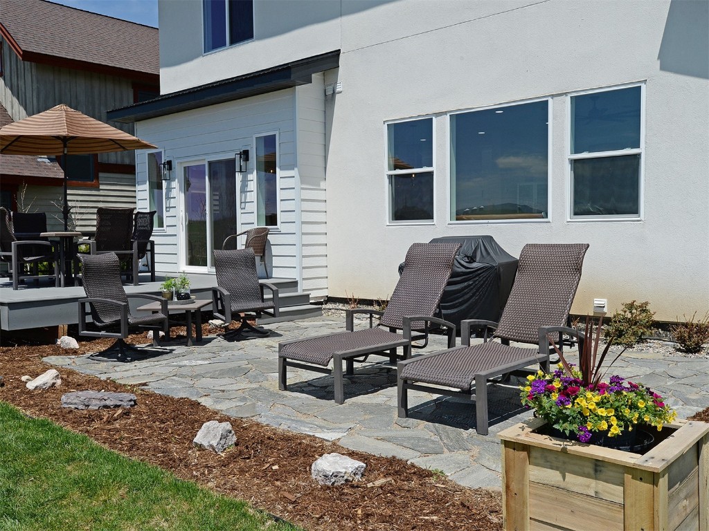 874 Dry Creek ROAD S