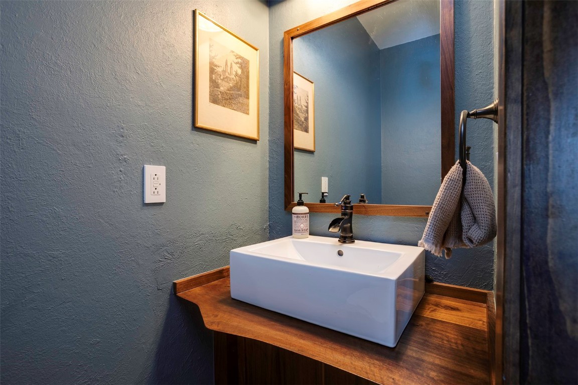 1360 Skyview LANE A2