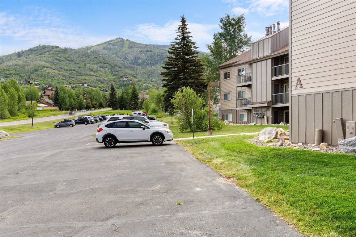 1525 Shadow Run Frontage 302