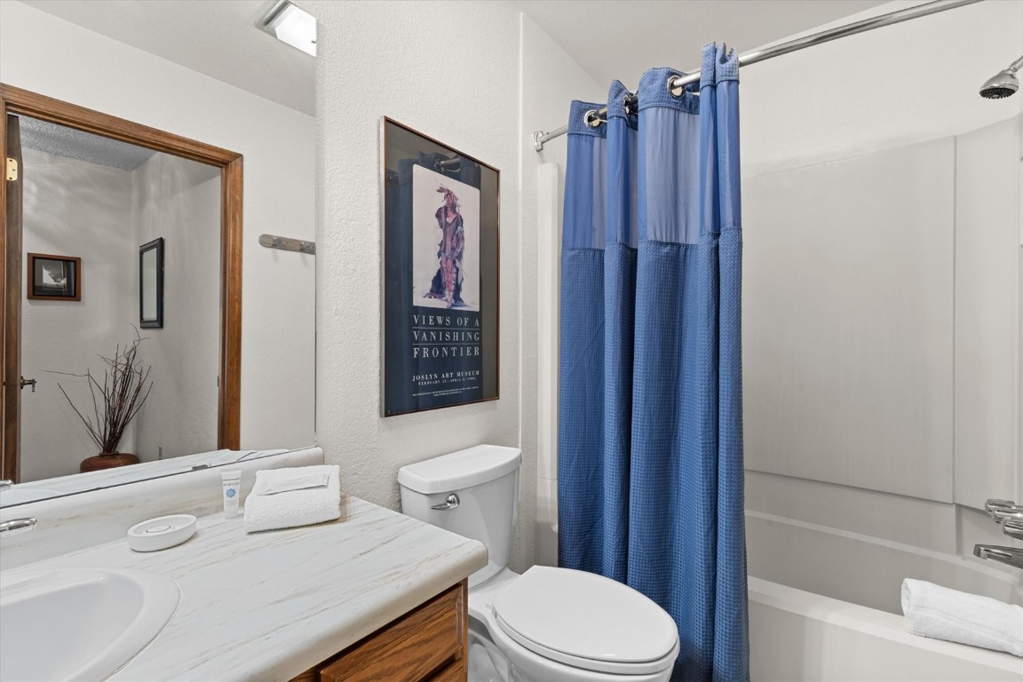 1525 Shadow Run Frontage 302