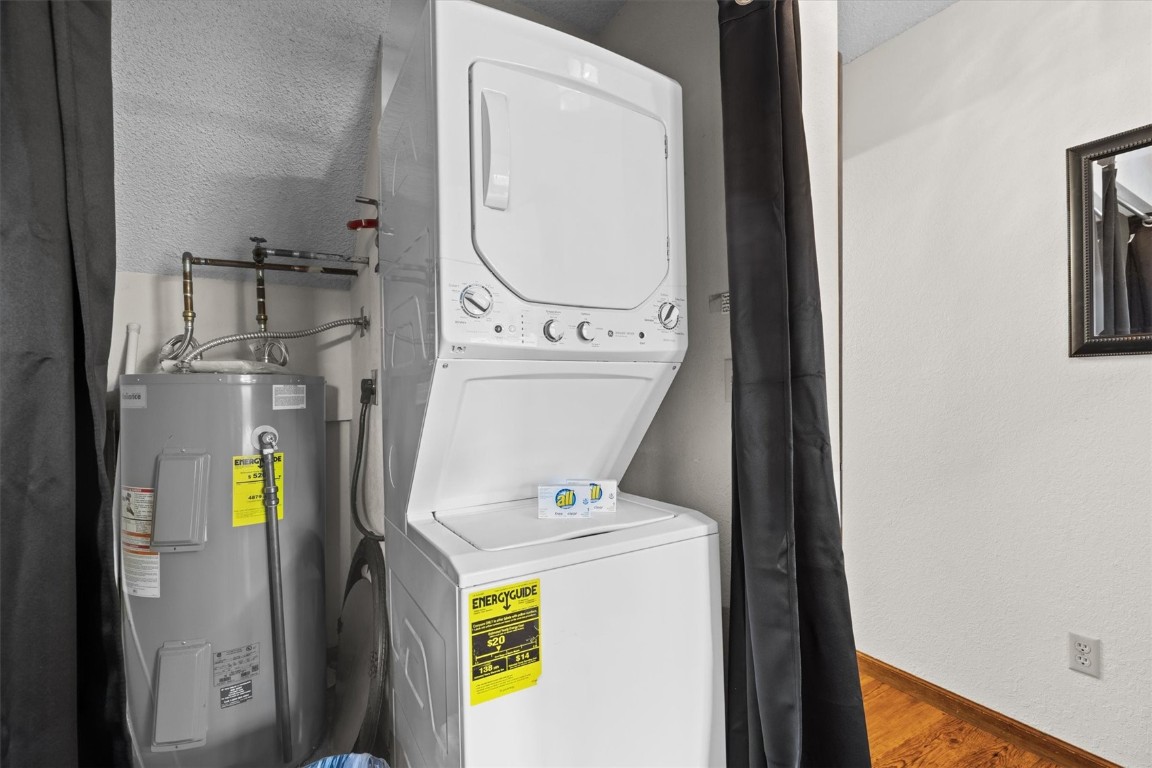 1525 Shadow Run Frontage 302