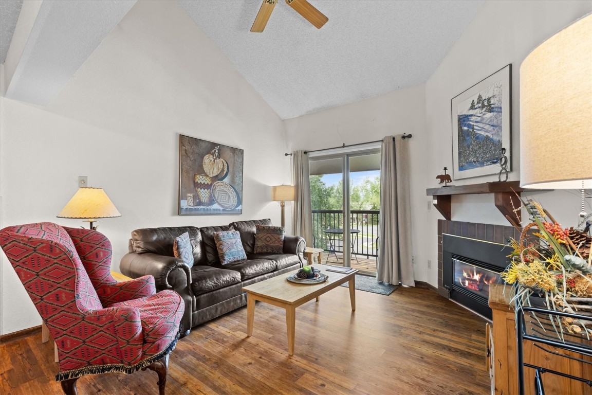 1525 Shadow Run Frontage 302