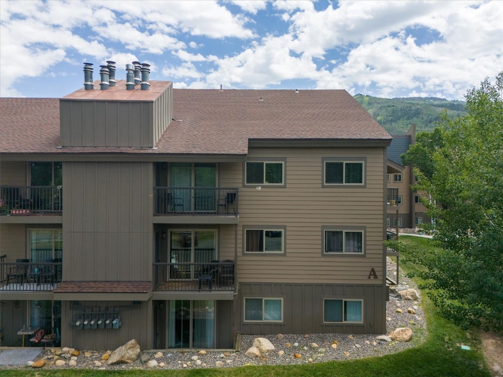 1525 Shadow Run Frontage 302