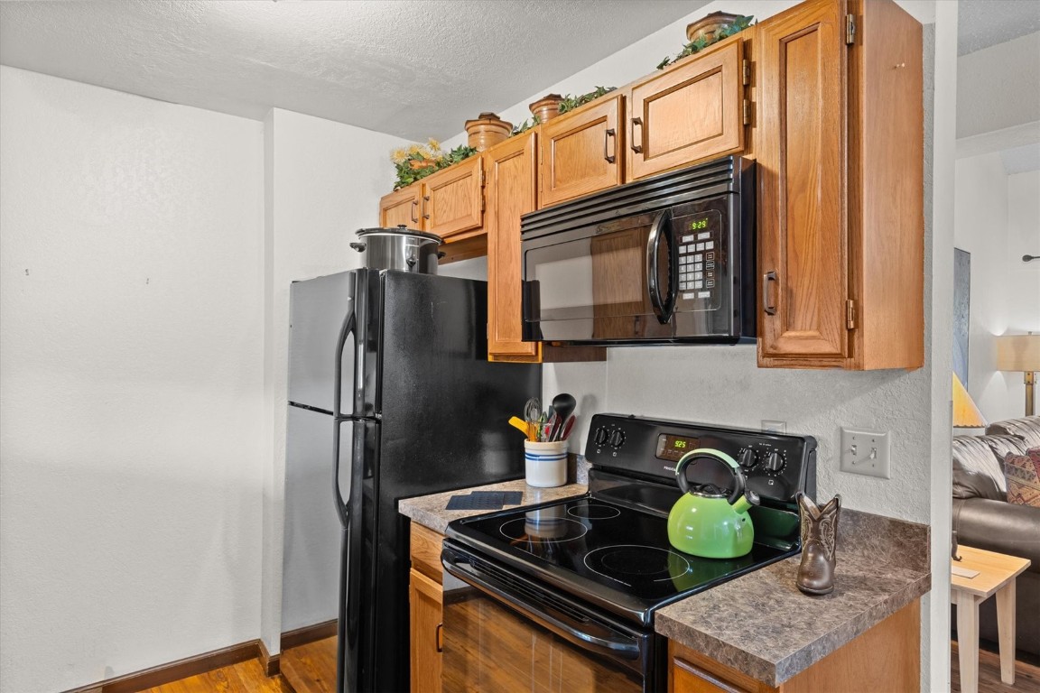 1525 Shadow Run Frontage 302