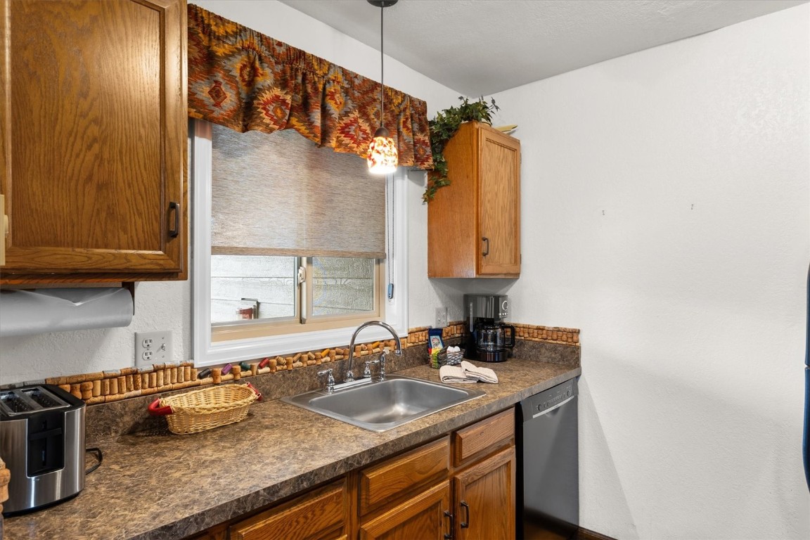 1525 Shadow Run Frontage 302