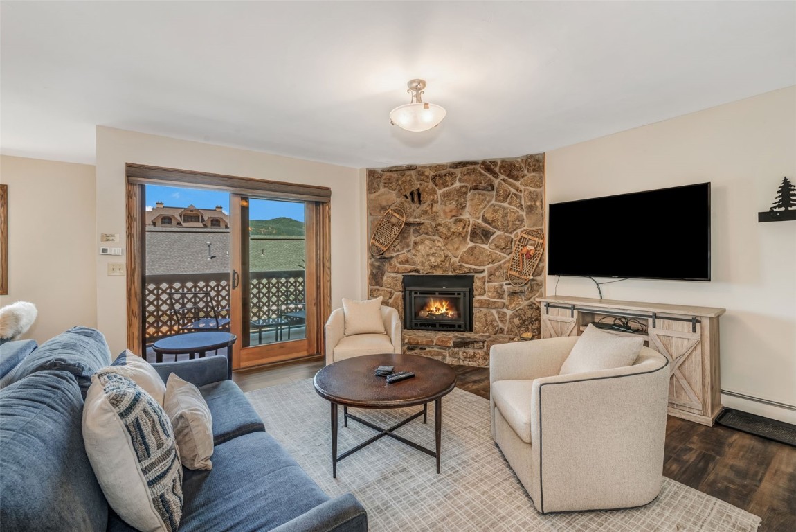 2305 Apres Ski WAY 221