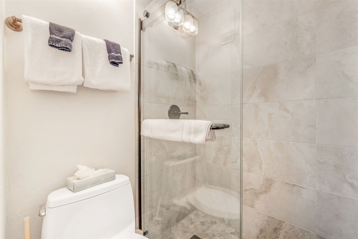 2305 Apres Ski WAY 221