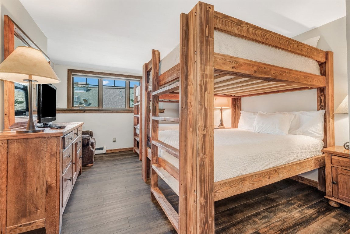 2305 Apres Ski WAY 221