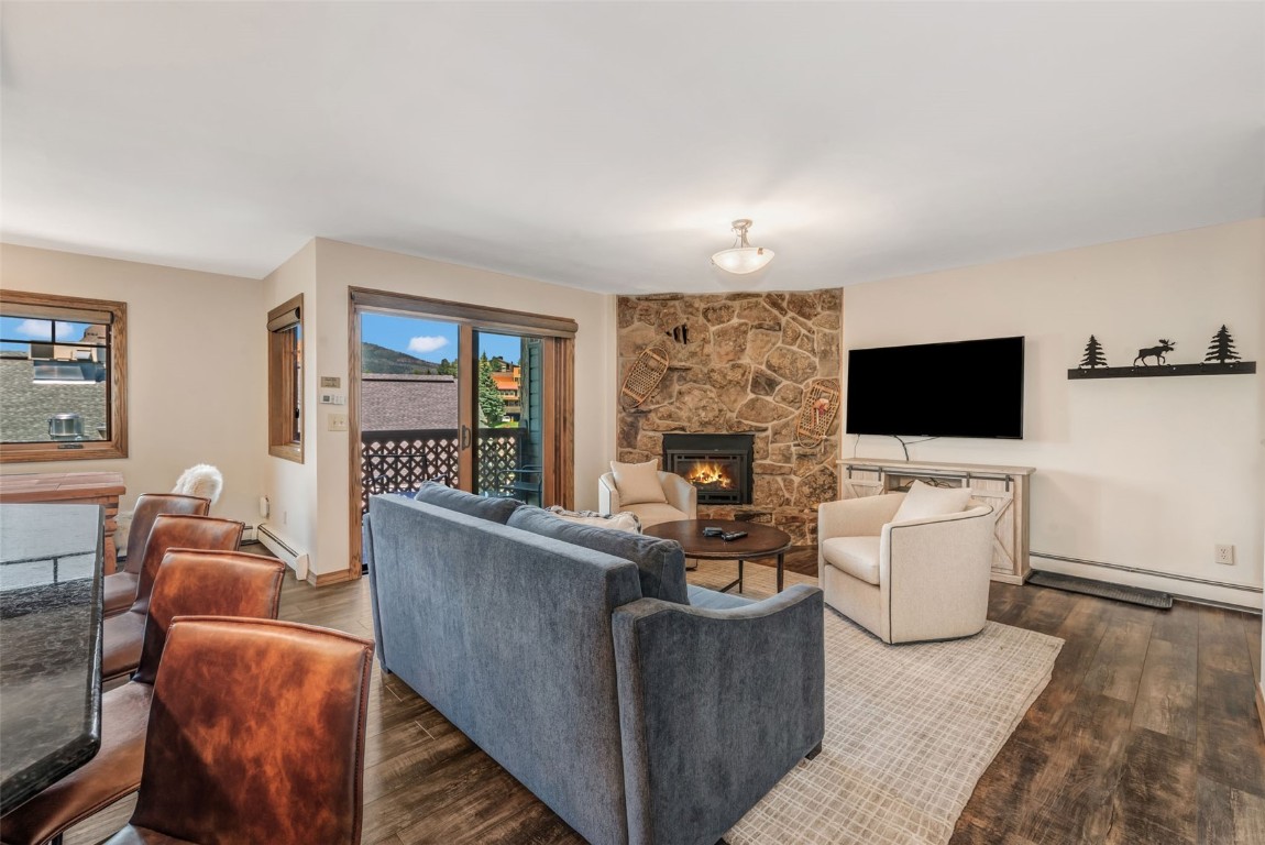 2305 Apres Ski WAY 221