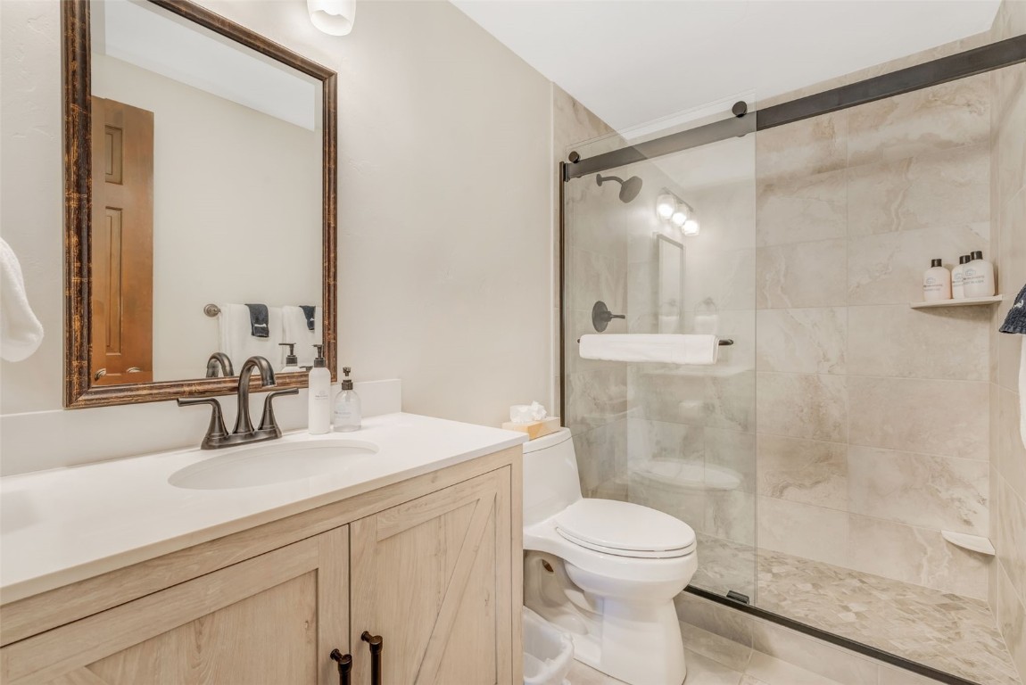 2305 Apres Ski WAY 221