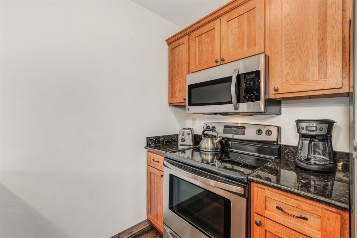 2305 Apres Ski WAY 221