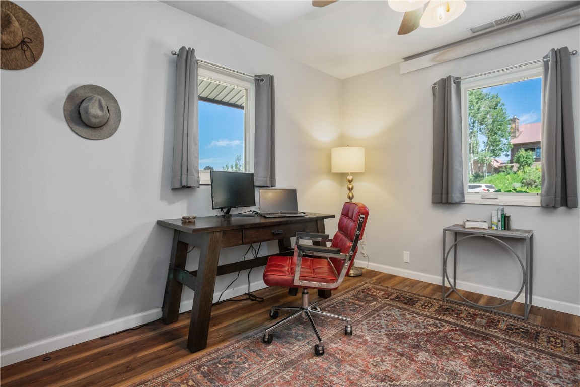 855 W Hillside COURT