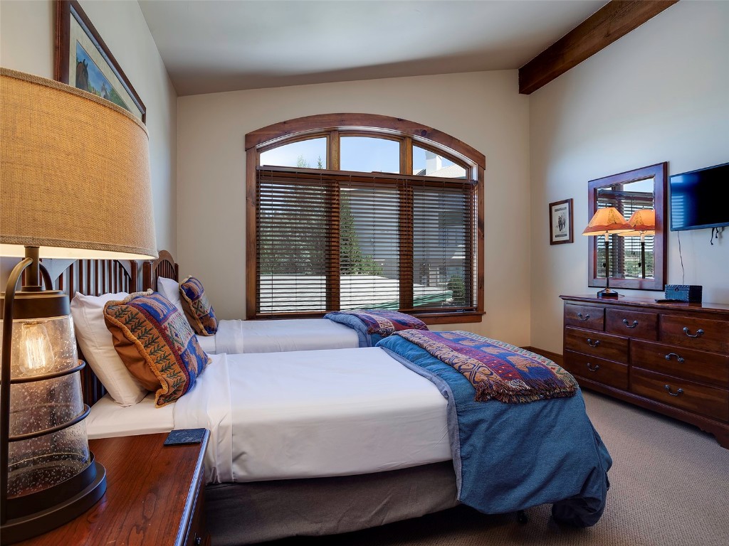 2335 Storm Meadows DRIVE 2