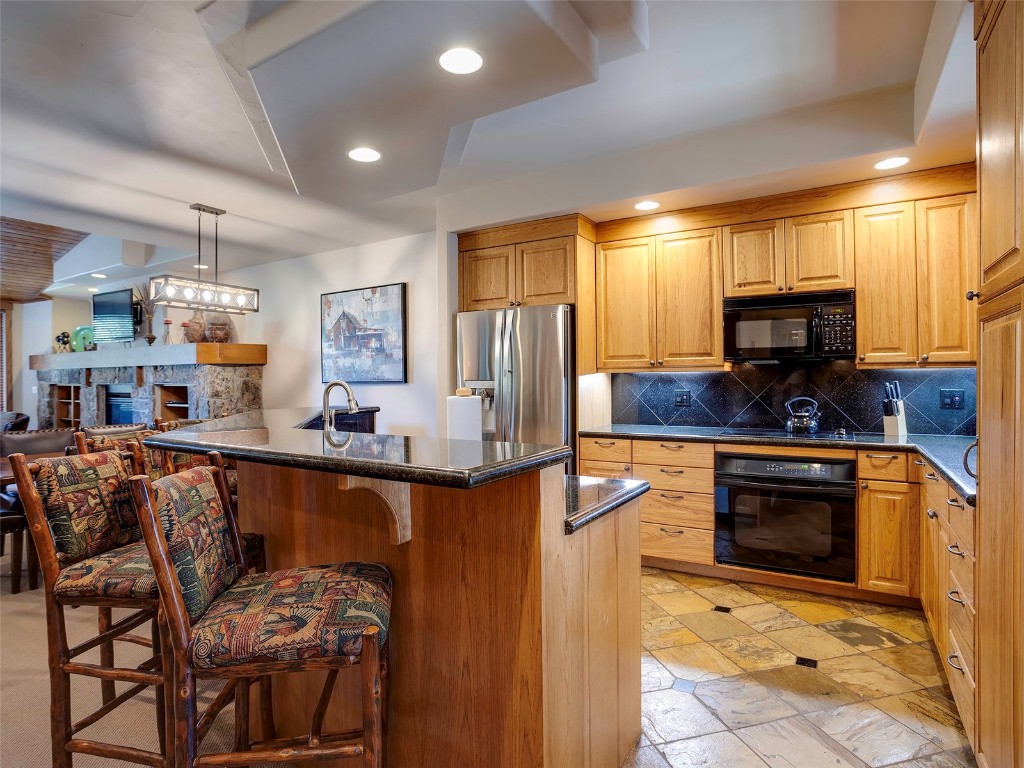 2335 Storm Meadows DRIVE 2