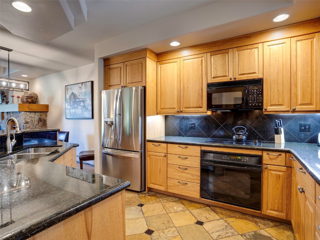 2335 Storm Meadows DRIVE 2