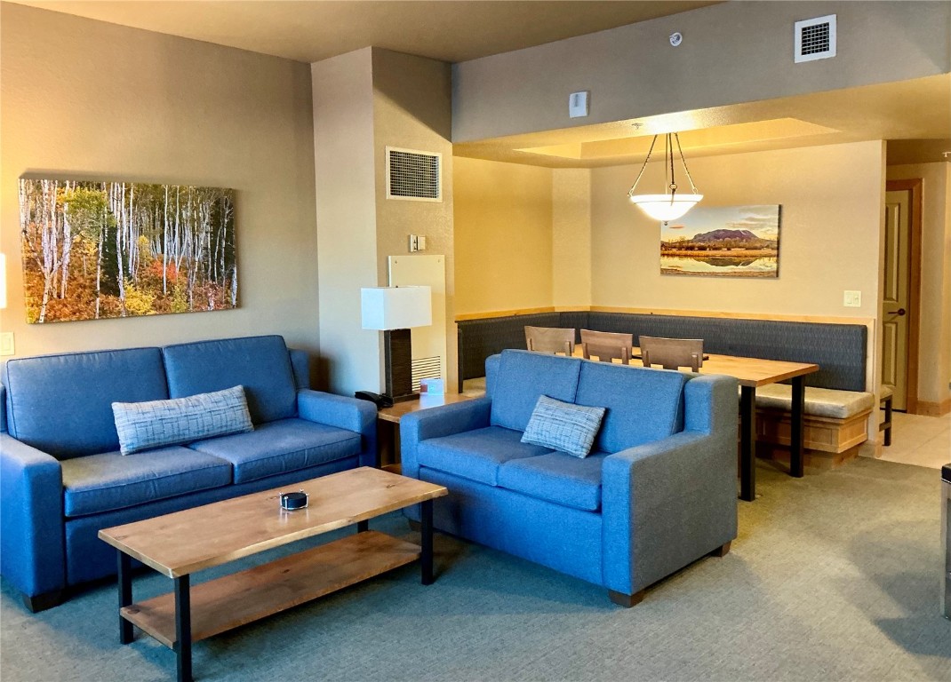 2300 Mount Werner CIRCLE 537/536