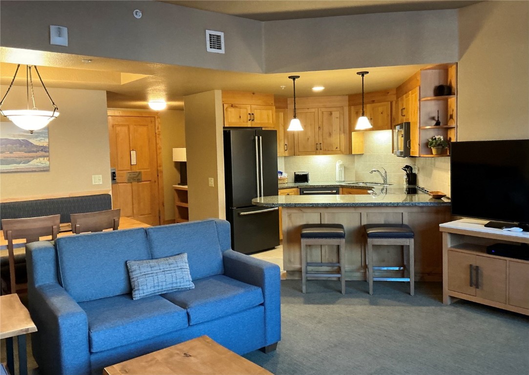 2300 Mount Werner CIRCLE 537/536