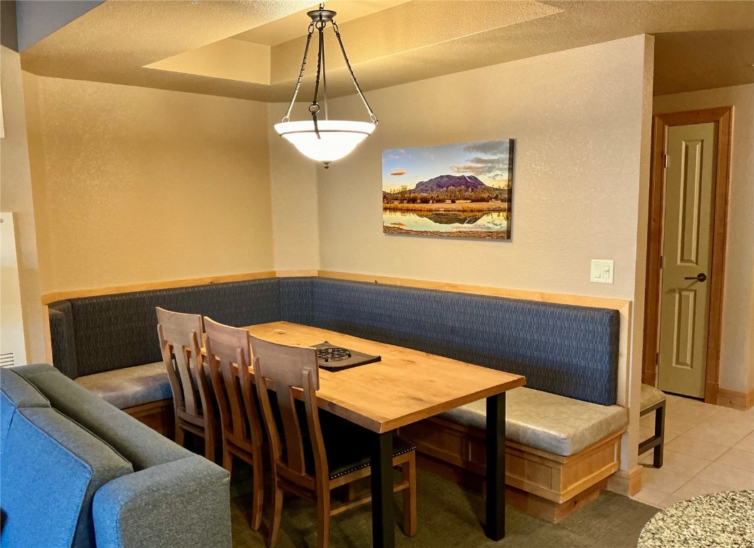 2300 Mount Werner CIRCLE 537/536