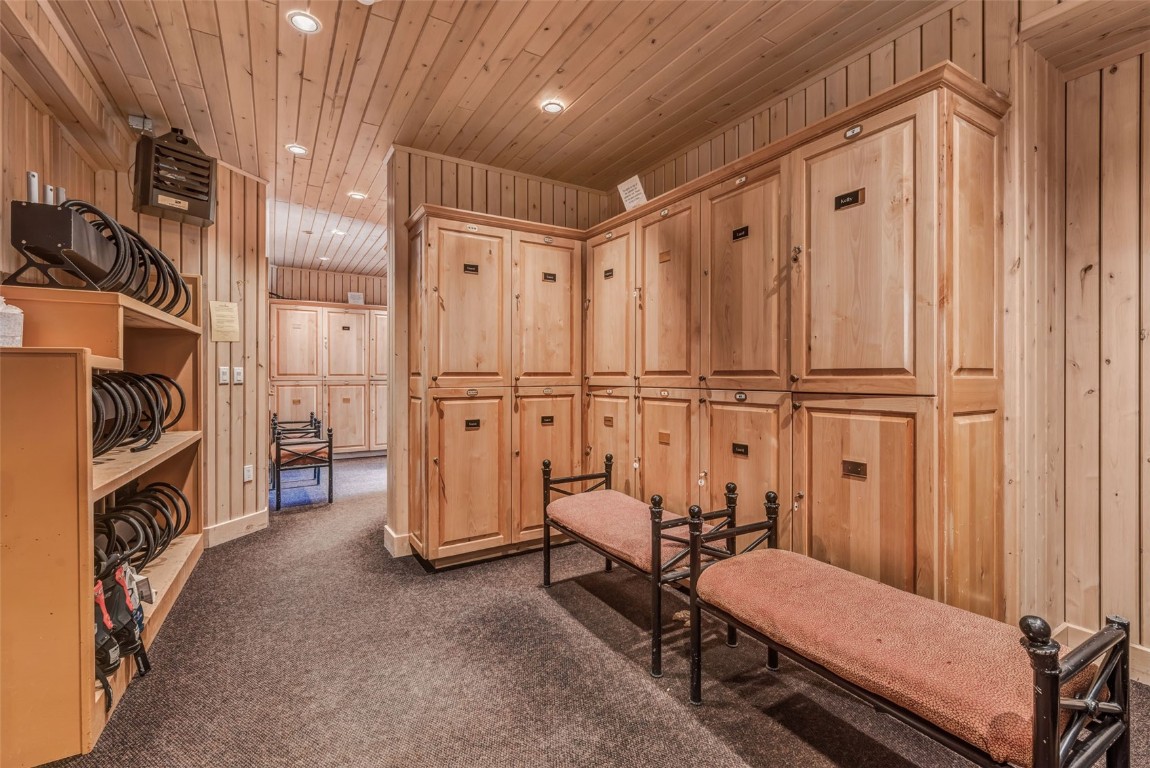 2355 Ski Time Square DRIVE 124-3-48