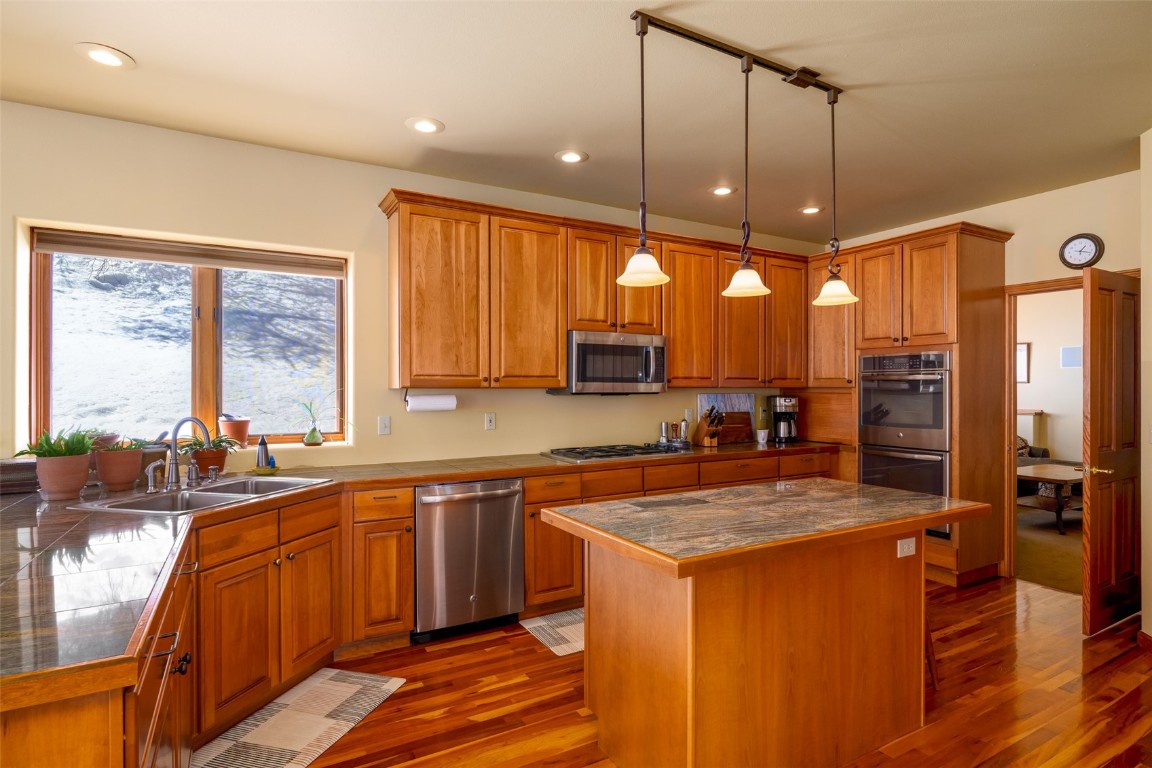 31055 Tree Top LANE