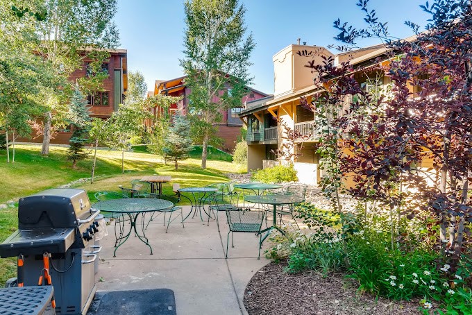 2335 Apres Ski WAY 117F