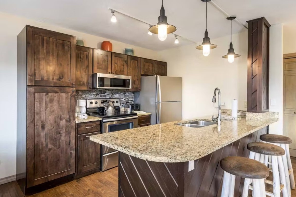 2335 Apres Ski WAY 117F