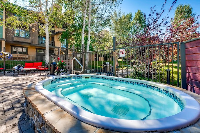 2335 Apres Ski WAY 117F