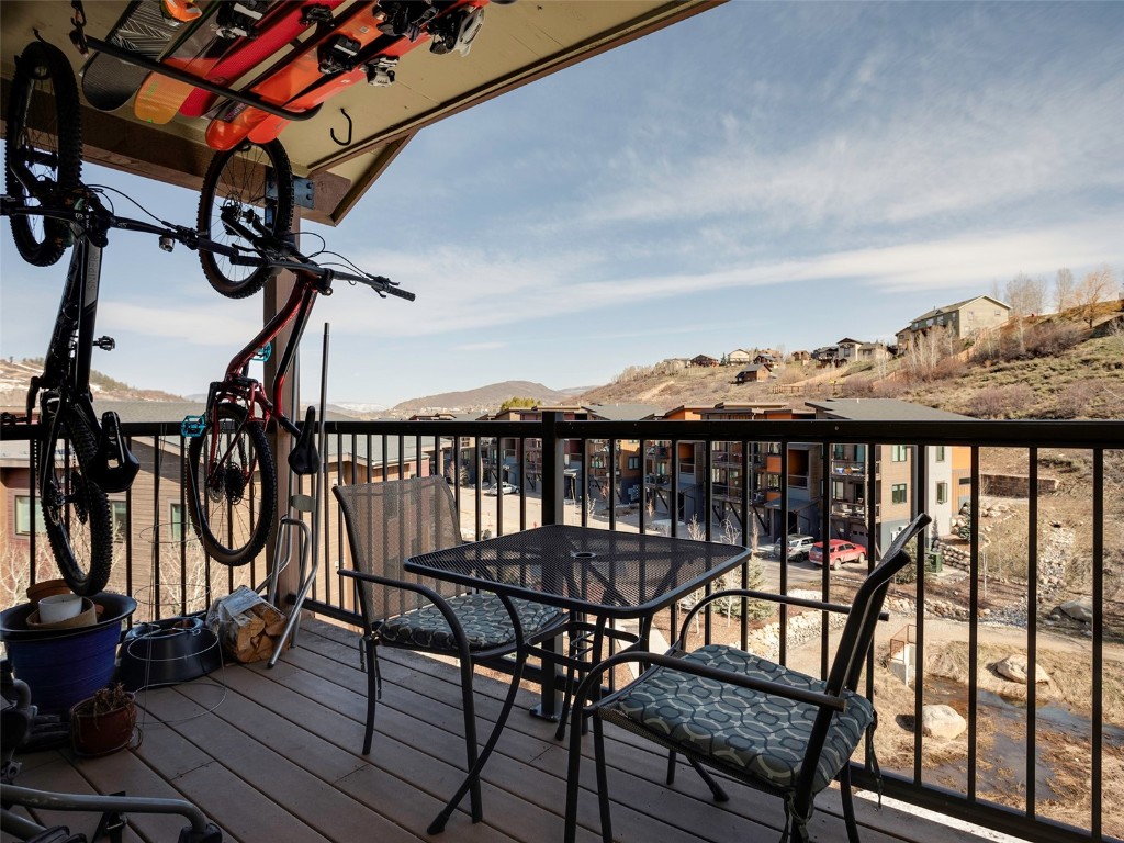 1355 Hilltop PARKWAY 1E