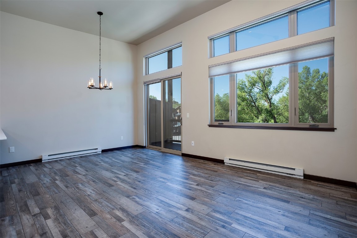 320 Fox Springs CIRCLE 302