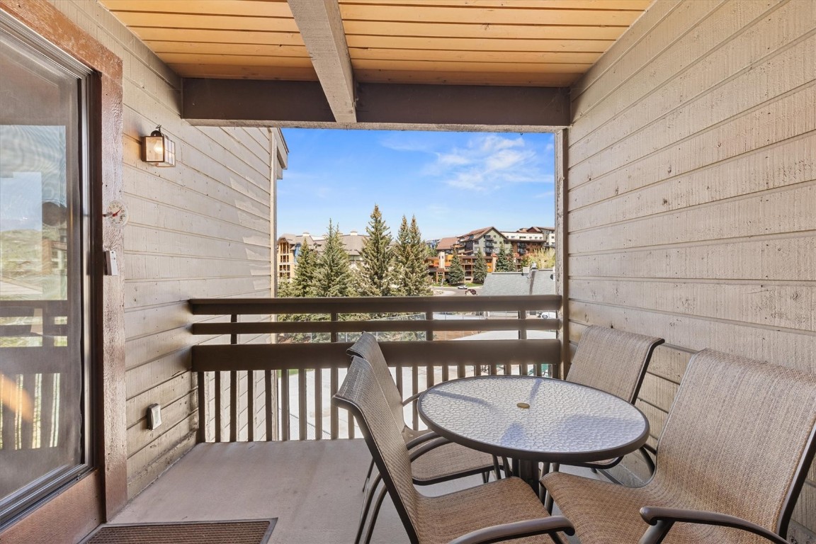 2700 Village DRIVE 301