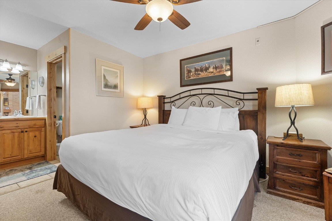 2700 Village DRIVE 301