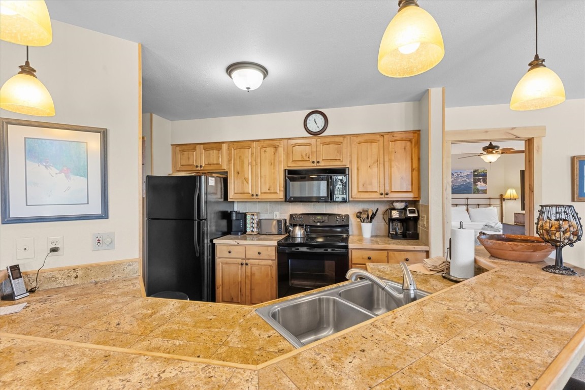 2700 Village DRIVE 301