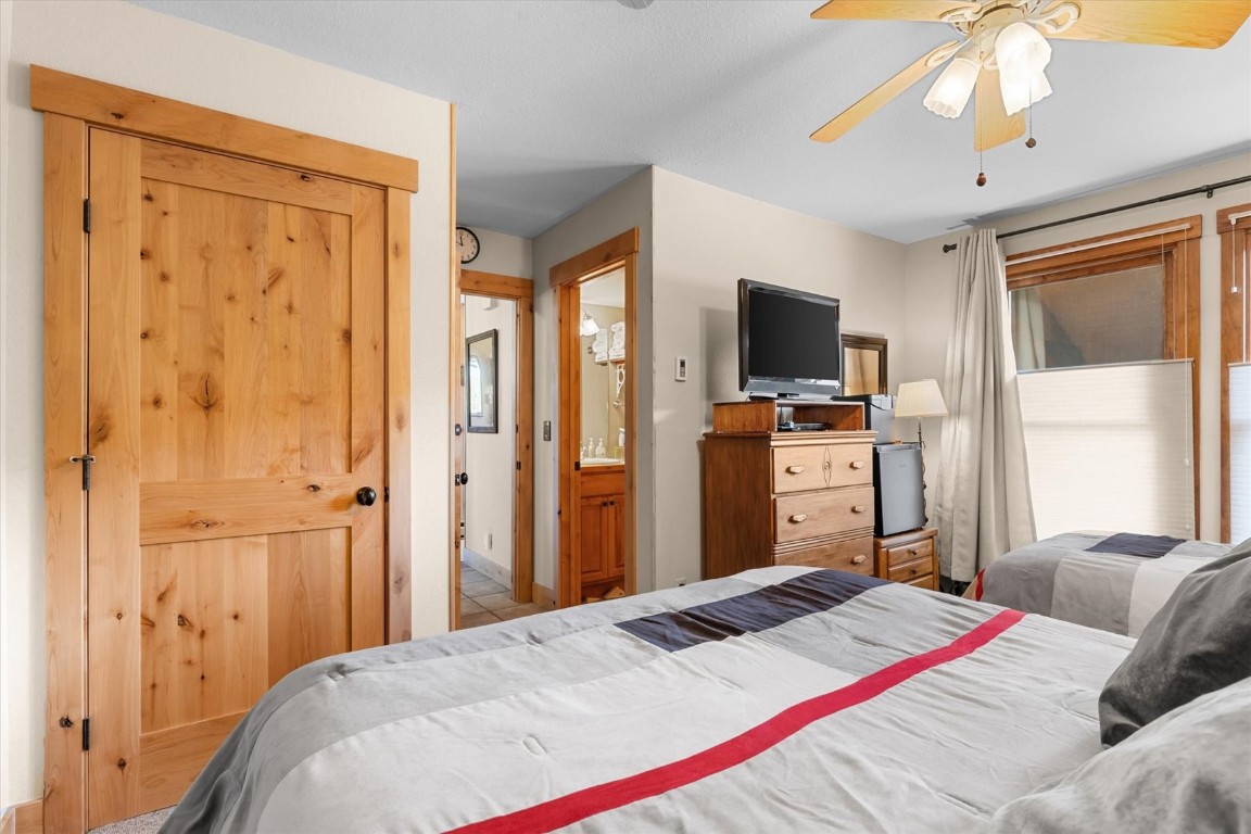 2700 Village DRIVE 301