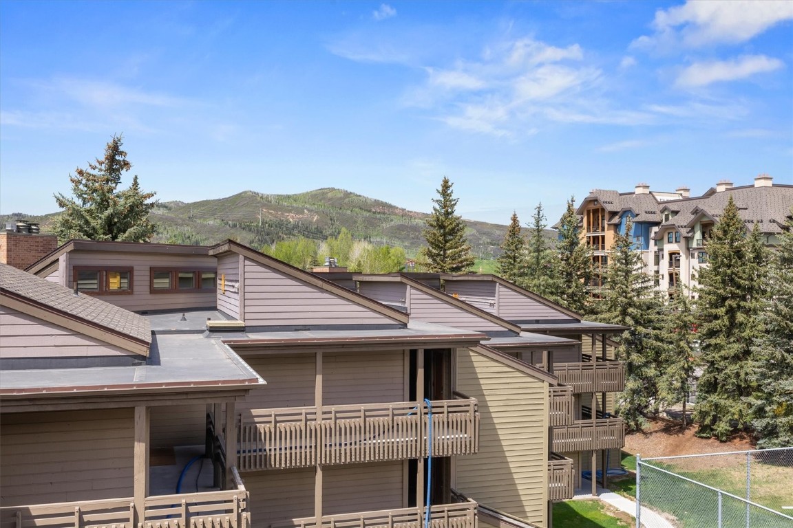 2700 Village DRIVE 301