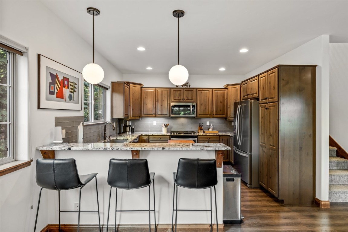 459 Willett Heights COURT