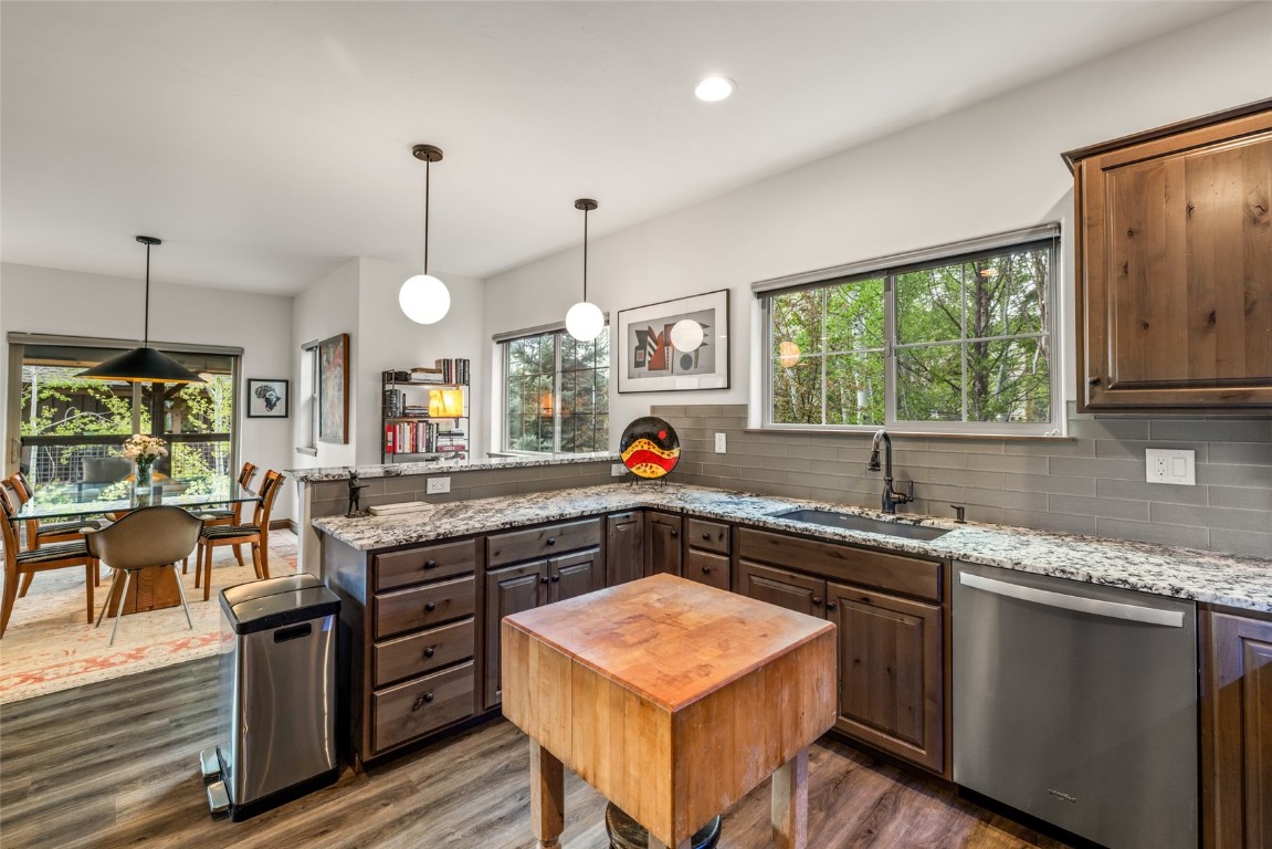 459 Willett Heights COURT