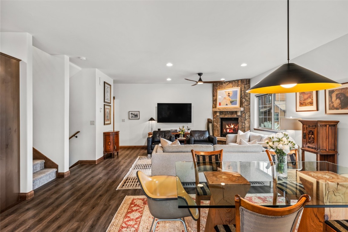 459 Willett Heights COURT