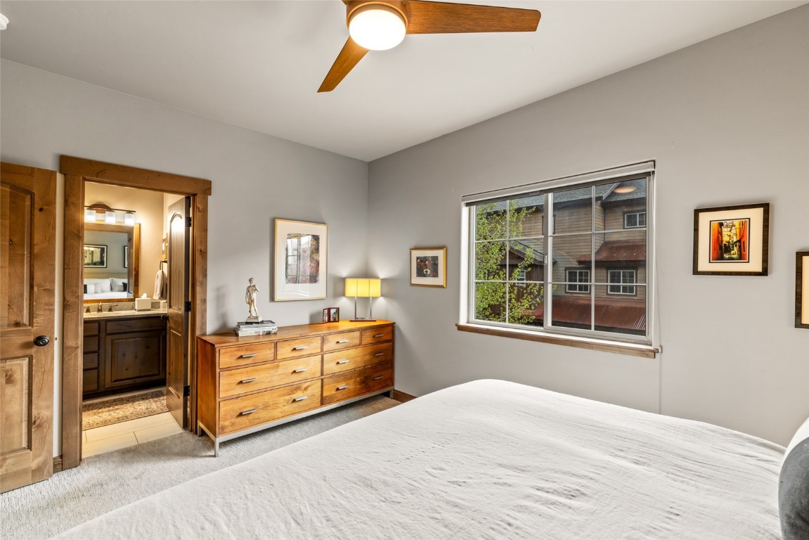 459 Willett Heights COURT