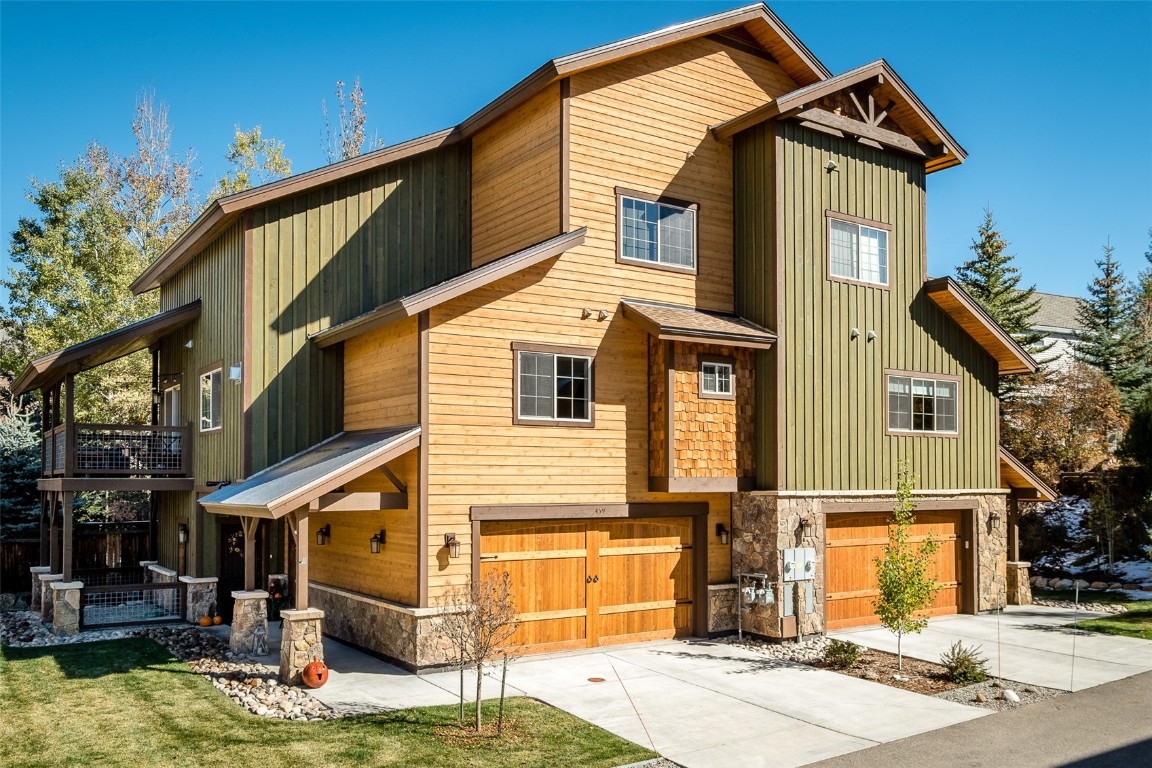 459 Willett Heights COURT