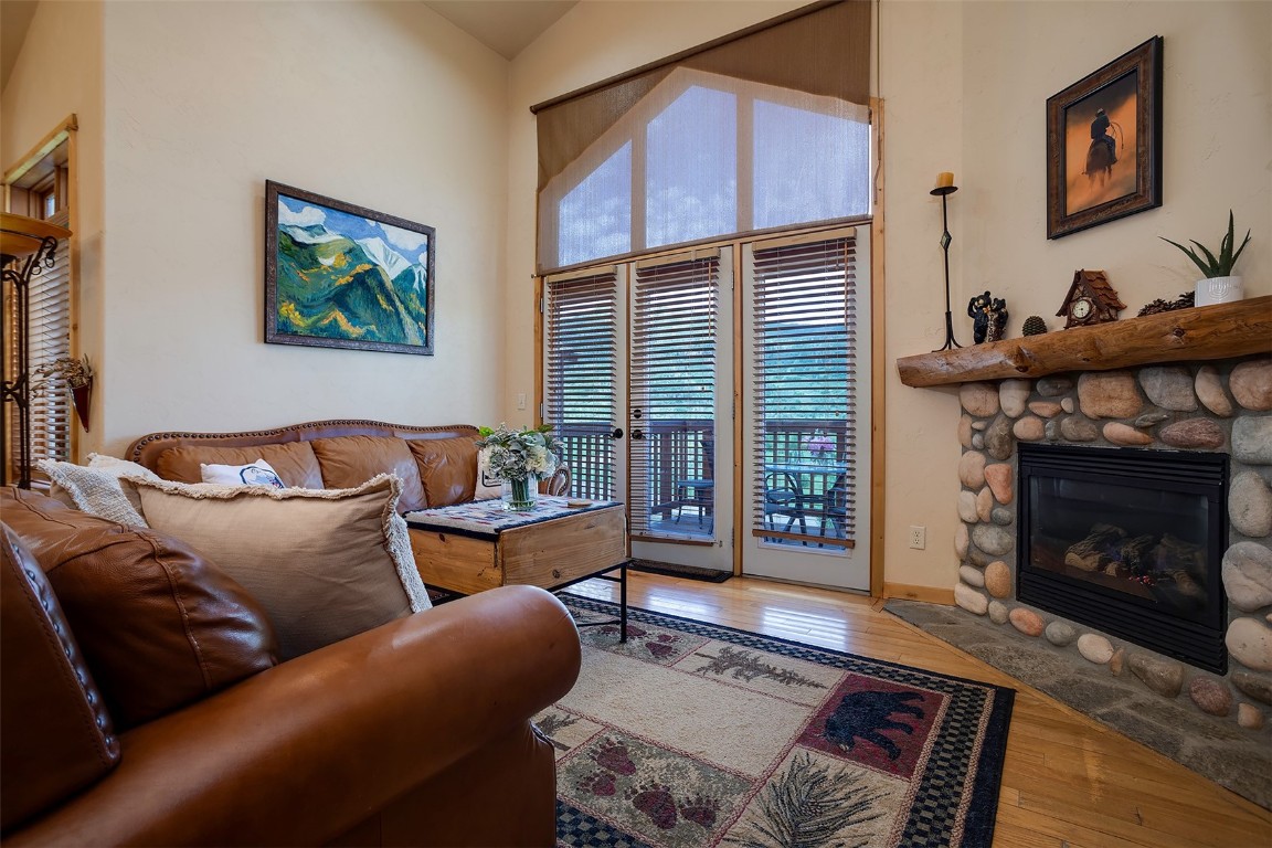631 Parkview DRIVE