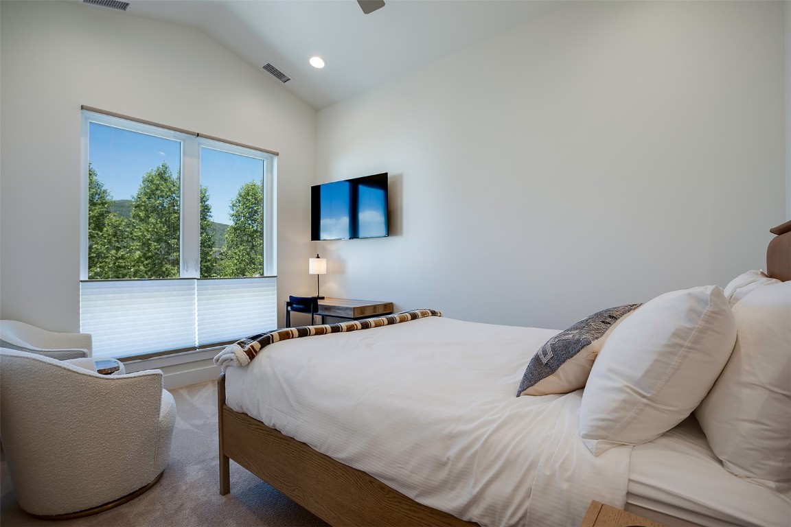 2404 Cattle Kate CIRCLE 21