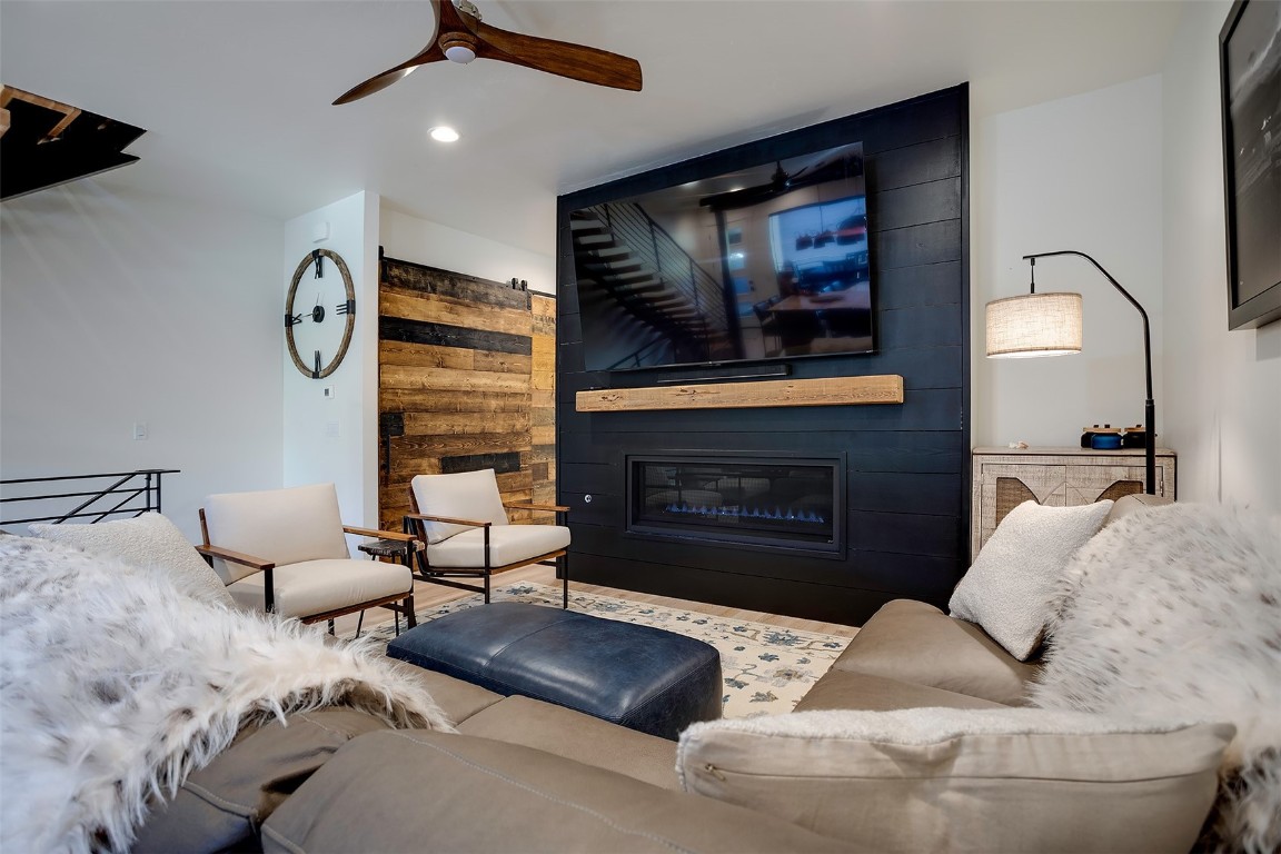 2404 Cattle Kate CIRCLE 21