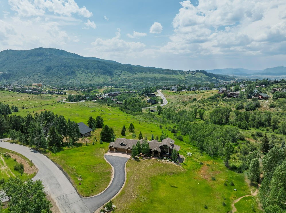 1200 Anglers DRIVE
