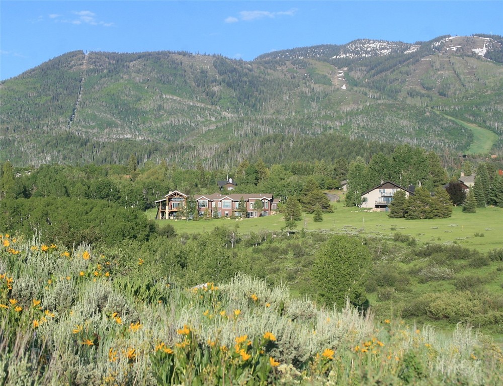 1200 Anglers DRIVE