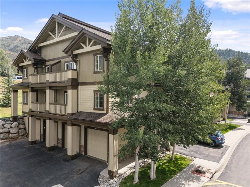 3315 Columbine DRIVE 1307